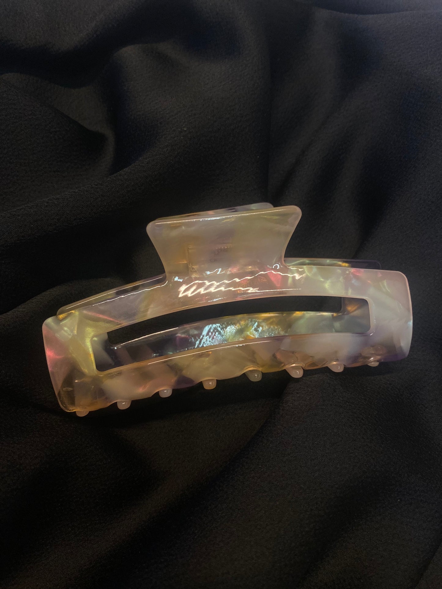 Hair Claw- Clear/Rainbow